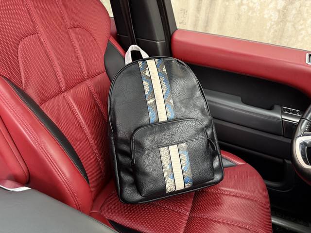 高端货 新款 “Coach 蔻驰”双肩包 Coach 蔻驰 Charles 皮革蓝灰条纹印花大容量双肩包背包 大号 男款 黑色配蓝白条色 进口原厂面料背包超高清