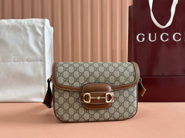 原厂皮 Gucci Horsebit 1955系列小号肩背包 815178 Fad6M 8759由创作总监Sabato De Sarno愿景指导的七夕情人节广告