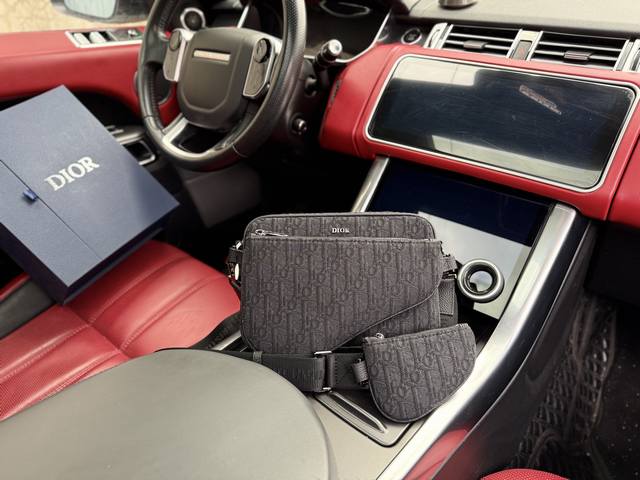 高端货 新款 “ Dior ”迪奥单肩包 Dior迪奥斜挎 差包 Dior迪奥 老花满印拉链开合 Oblique提花面料 斜挎单肩包 男款 黑色 进口原厂帆布面