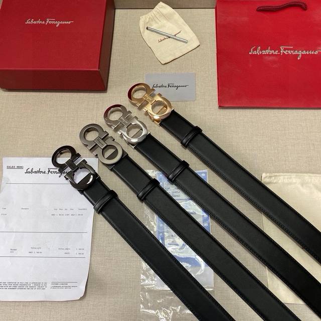 品牌:菲拉格慕Ferragamo 等级:原版品质.头层牛皮 专柜售经典爆款开模。油边精致 电脑车线 手感柔软.实物拍摄无修饰 上身效果超好、长度可裁剪.配专柜全 品牌:菲拉格慕Ferragamo 等级:原版品质.头层牛皮 专柜售经典爆款开模。油边精致 电脑车线 手感柔软.实物拍摄无修饰 上身效果超好、长度可裁剪.配专柜全