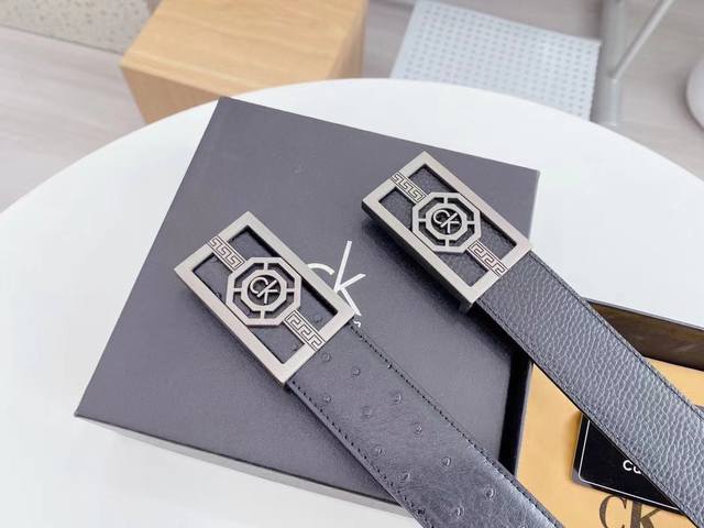 ck 美国品牌 为全球最大的高级时尚控股公司以传统手工设计和款式新颖誉满全球 此款采用纯牛皮名师制作 随心驾驭[奸笑] 附带原版包装 宽度3.8厘米。