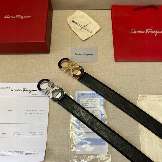 品牌：菲拉格慕Ferragamo 等级：原版品质.头层牛皮 专柜售经典爆款开模。油边精致 电脑车线 手感柔软.实物拍摄无修饰 上身效果超好、长度可裁剪.配专柜全