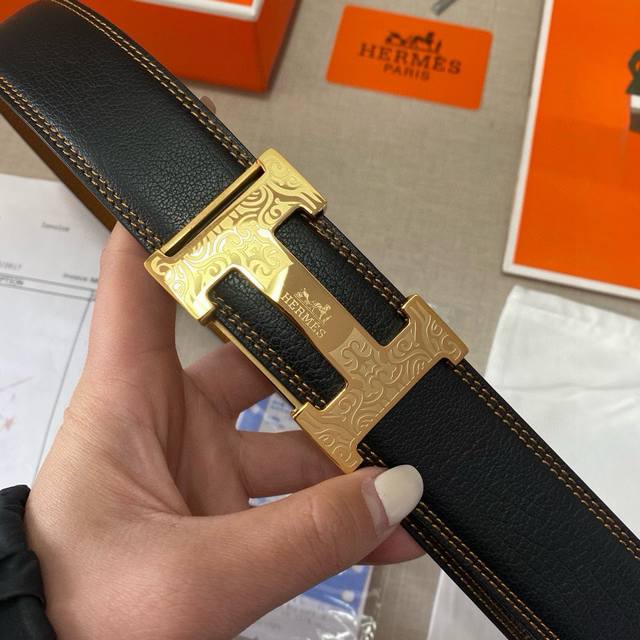 品牌：爱马仕 等级：原版品质.定制牛皮 专柜售经典爆款开模。油边精致 手感柔软.实物拍摄无修饰 上身效果超好、长度可裁剪.配专柜全套包装.送礼自带首选 送打眼针