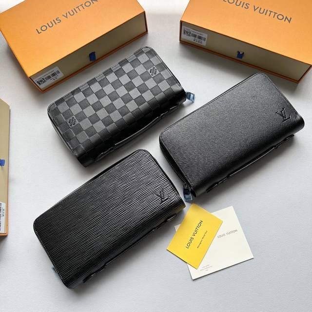 颜色 水波纹黑 十字纹黑 压格黑尺寸 22X12X4Cm单拉链手包 超功能Zippy Xl可在钱夹中装下一个小包！ 空间足够大，可容纳一部手机 有一个特别口袋