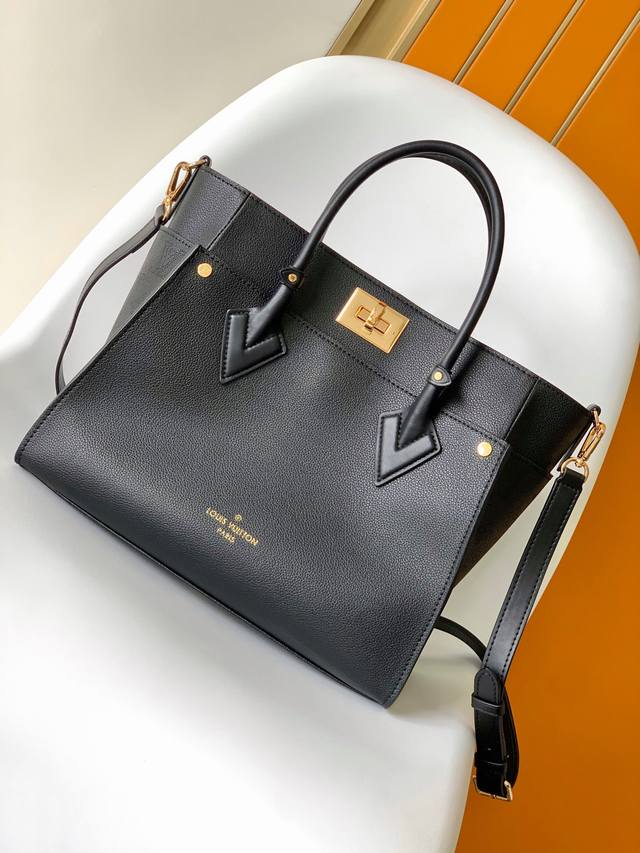 全钢五金 顶级原单M22225黑色漏孔 M53826黑色刺绣 M53825杏色刺绣 M M53824老花配大红 M55933老花配蓝 Mm53823老花配黑色