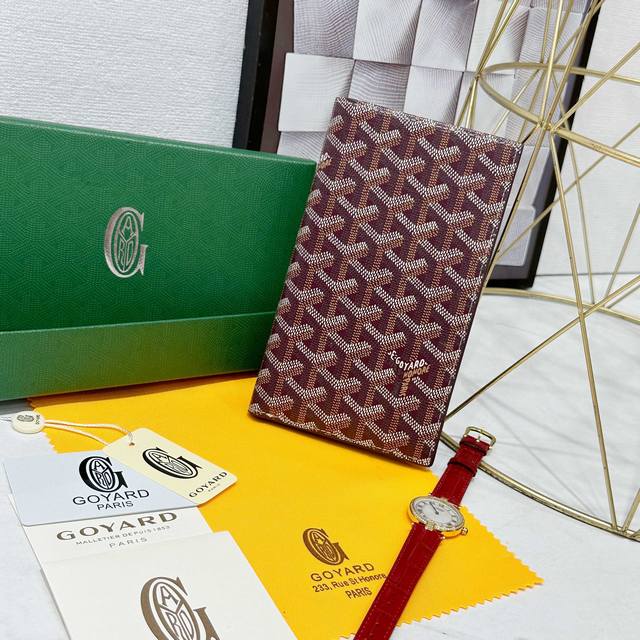 戈雅多功能旅行钱包 机票夹 ，附主票仓1个，侧开票仓2个，机票隔层2个，卡位9个，集时尚多功能为一体，可以存放机票、现金、护照、各种银行卡等。 款号: 9812