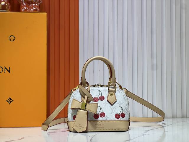 升级版 实物拍摄 自家背景 M14234 M53152 M82717 村上隆联名款贝壳包 M53152。M44585 M44858、M53151 、41112、