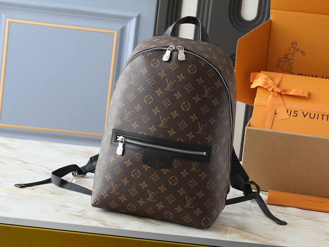 升级原版 M14020黑花. 柠檬绿. 老花. 黑格 本款 Discovery Slim 双包肩取材 Monogram Eclipse 涂层帆布，为凑紧构型融笔