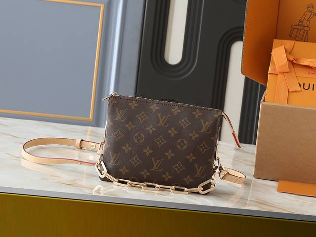 升级原版M59598 M59389 M59396 M13233 M21259 M25218 M20770 M1 1 本款 Coussin Bb 手袋为松软羊皮革