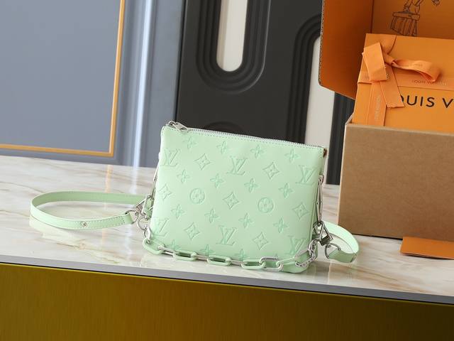 升级原版M59598 M59389 M59396 M13233 M21259 M25218 M20770 M1 1 本款 Coussin Bb 手袋为松软羊皮革