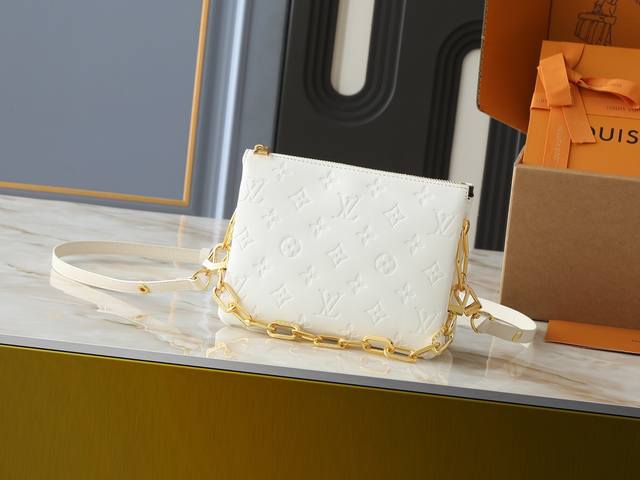 升级原版M59598 M59389 M59396 M13233 M21259 M25218 M20770 M1 1 本款 Coussin Bb 手袋为松软羊皮革