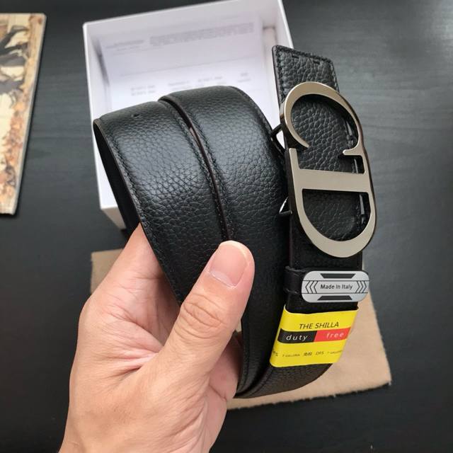 配正版包装Cd迪奥正版同步，双色带身定制原单货，好货上手即知进口双面细摔纹系列，精品缝制，质感柔软，带身两面可用，比价请先比货，品质保真 制作工艺考究 媲美正品