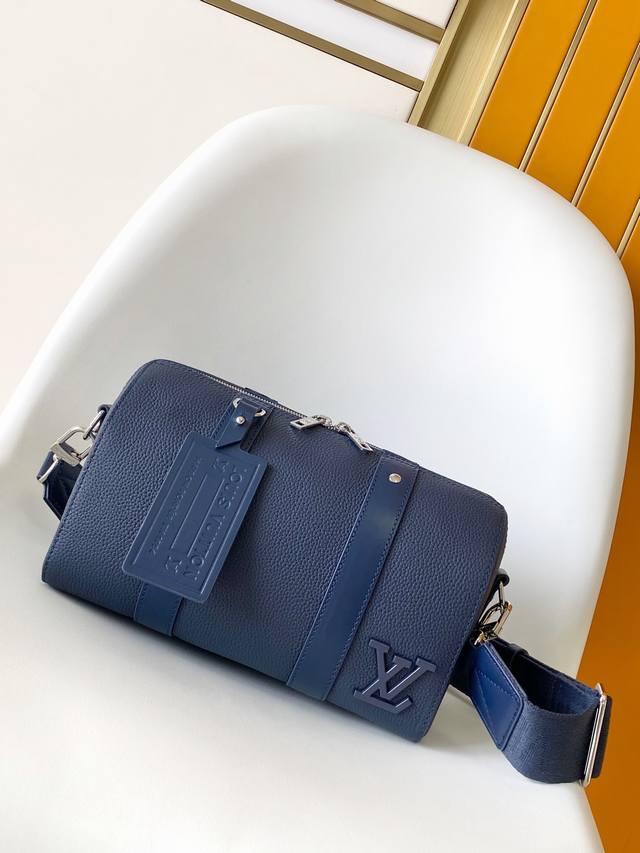 163C01 芯片 M21438蓝色 顶级原单M59255黑色本款 City Keepall 手袋于 秋季绽放路易威登新古典主义风尚。Aerogram 细粒面牛