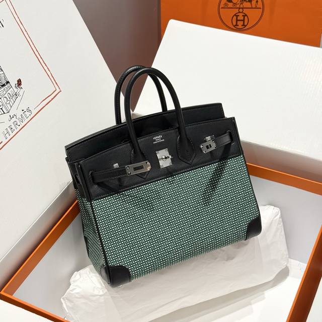 半手工蜜蜡线2990 -法式复古 颜色：黑银 华夫格森林绿 头层 牛皮_ 全钢五金 _ 半手工打造 独家高性价比品质 进口帆布面料 同步柜柜出品 到手无一不惊喜