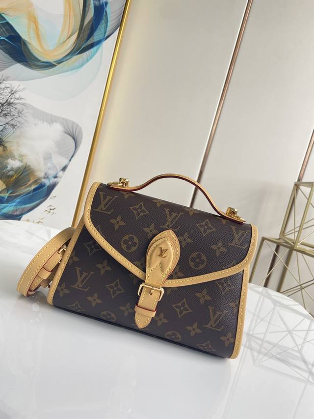 顶级原单 变码芯片M44919 尺寸: 23.5×18×9Cm Ivy 经典复古中古包 顶级原单 变码芯片M44919 尺寸: 23.5×18×9Cm Ivy 经典复古中古包