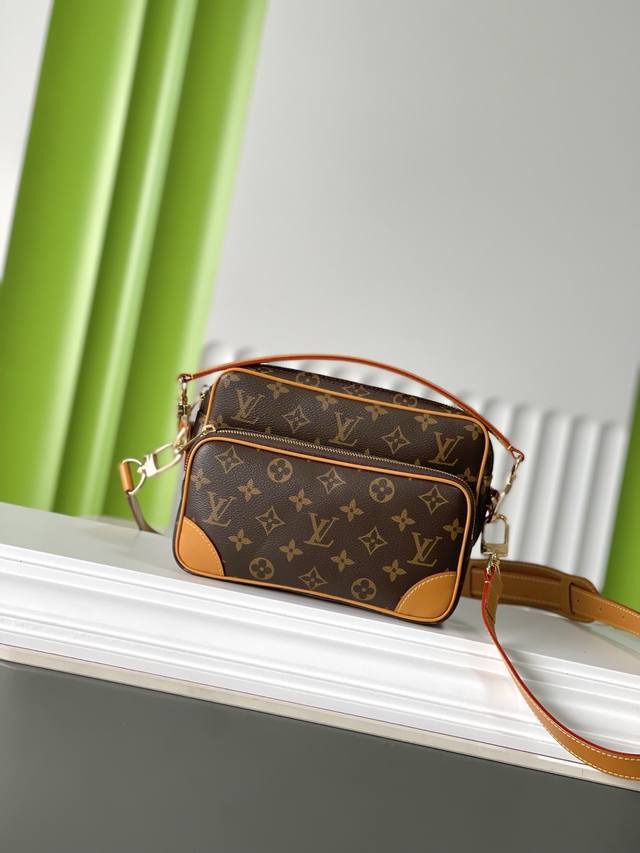 厂价 。 最高版本原厂皮顶级原单配专柜全套包装 顶级原单 变码芯片 实物实拍 M14016 尺寸: 25×17.5×11Cm Nil Bd 中古邮差包