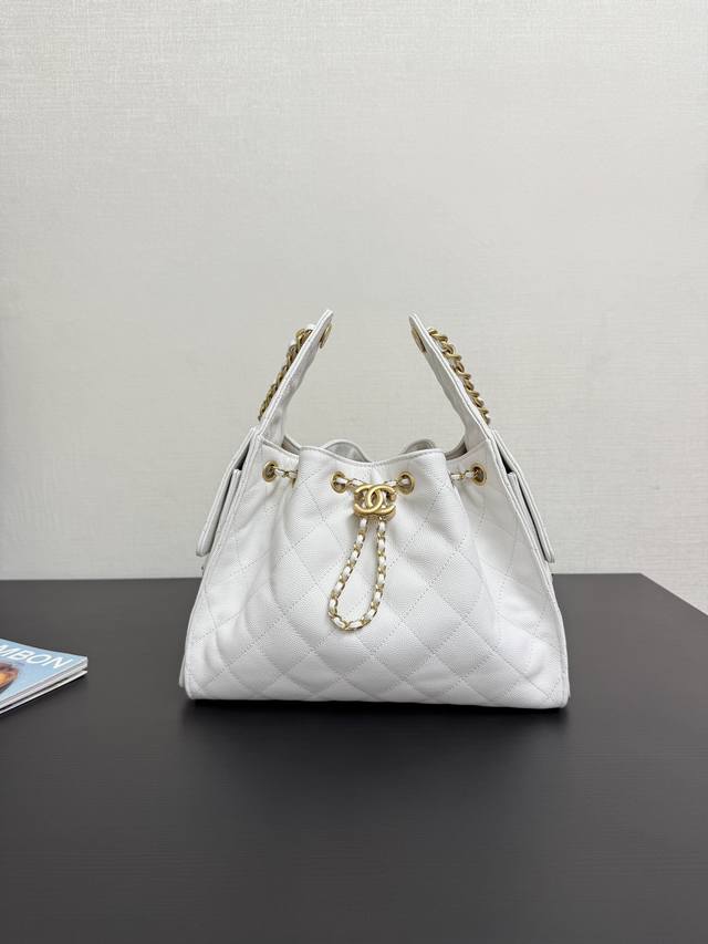 原厂皮 现货小号25C Hobo Bag本季爆款一眼心动的 可调节链 变身水桶包大小号适中 实用性强 则面两个小袋子适合出行 放手机护照很适合搭配 容量够大 上