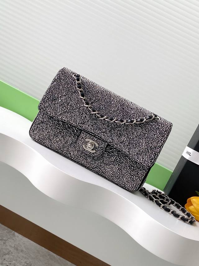 香奈儿Chanel 1：1对标专柜顶级 高级手工系列 Chane1 25C Cf25.5Cm So Black 钻面 尺寸：25.5Cm 款号：A P：1790