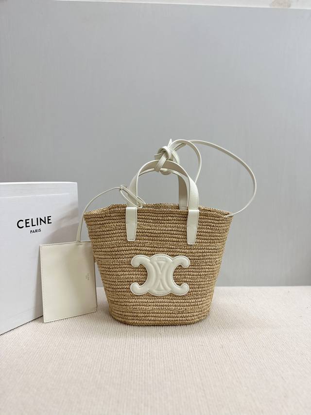 代购级 新品上线Ce Teen新款编织经典菜篮子系列 温柔优雅的色彩和婉转的造型散发着迷人的魅力 ！ 采用植物材料 牛皮革包边，无里衬 可肩背和手提 1个内侧可