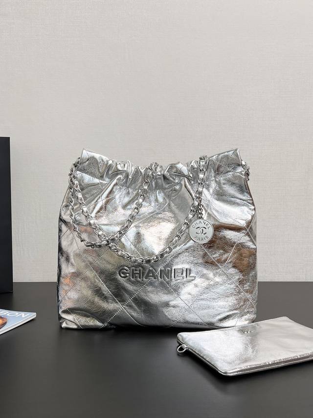 原厂皮现货 中号 超级火爆 银灰 手提袋 今年上新的时髦点 以年份数字为命名 对准它 手袋 垃圾袋 每个颜色都很爱! 这草种得有点措不手及 说垃圾袋也好 收纳袋 原厂皮现货 中号 超级火爆 银灰 手提袋 今年上新的时髦点 以年份数字为命名 对准它 手袋 垃圾袋 每个颜色都很爱! 这草种得有点措不手及 说垃圾袋也好 收纳袋