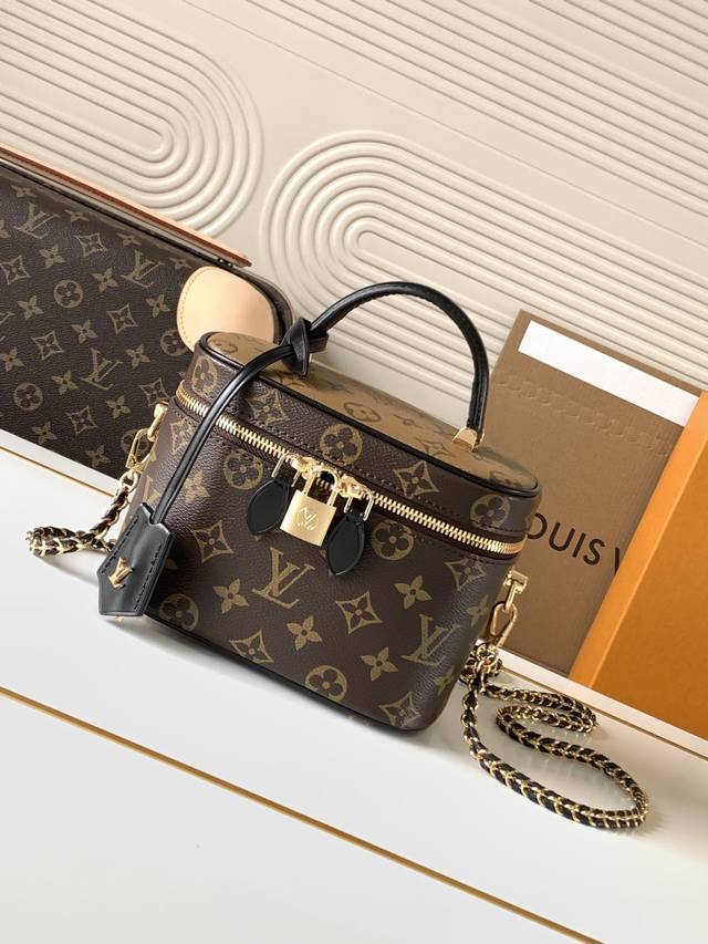 动态芯片 M45165老花 顶级原单 独家背景实拍 春夏季见证 Nicolas GhesquitèRe 为路易威登旅行传承谱写的当代乐章。本款都市手袋以 Mon