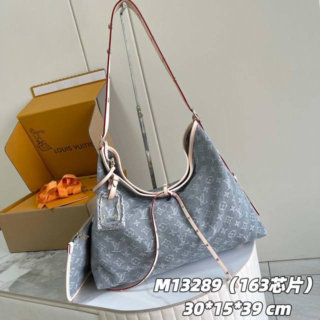 163C01 芯片版 内部价P 款号： M13289， 原单加强版 独家实拍背景图 本款 Carryall 中号手袋令诞生于 2005 年的 Monogram