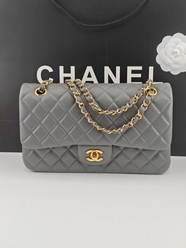 经典Cf1112 原厂进口羊皮 钢印芯片版本 手机可以扫描直接进入官网查询 24K金真空电镀 五金出炉都经过特殊的封釉处理 更加长久使用不褪色 全套全配纯钢五金