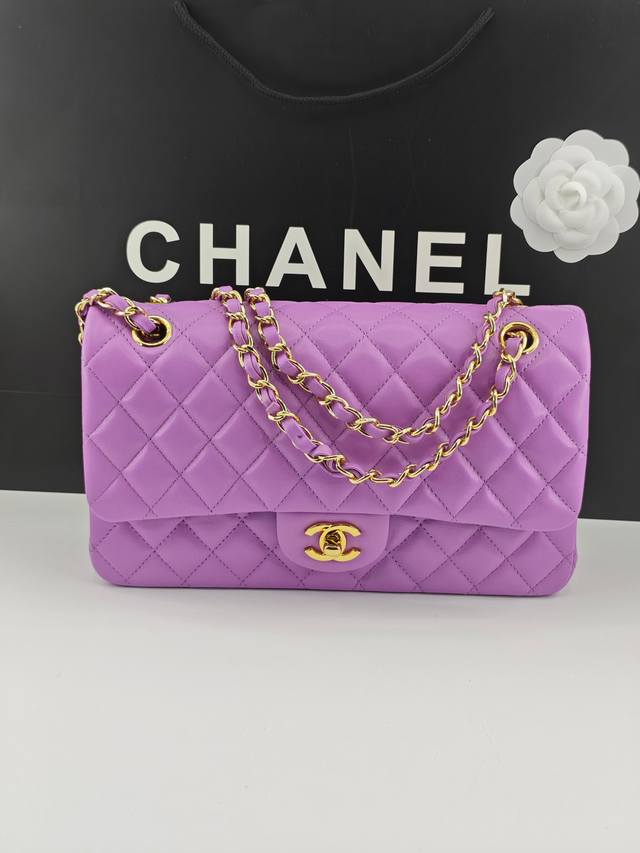 经典Cf1112 原厂进口羊皮 钢印芯片版本 手机可以扫描直接进入官网查询 24K金真空电镀 五金出炉都经过特殊的封釉处理 更加长久使用不褪色 全套全配纯钢五金