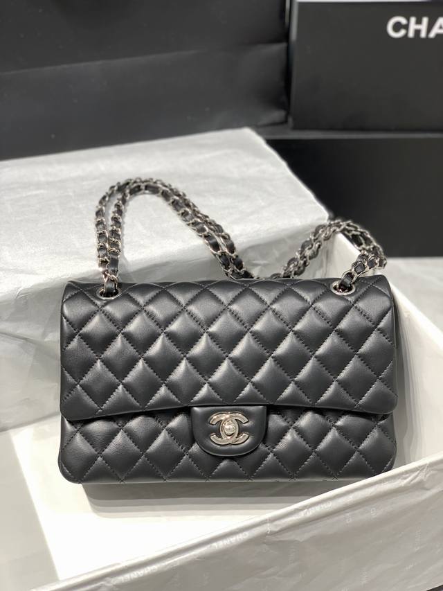 原单货_跑量 里外全皮，内里配羊皮 法国高端定制品 Chane1 Classic Bag 1112# 演绎了Chane1的经典，高雅、简约、精美！专柜同步更新