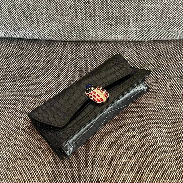 chanel Vintage 鳄鱼纹手拿晚宴包 尺寸:30X13X4Cm