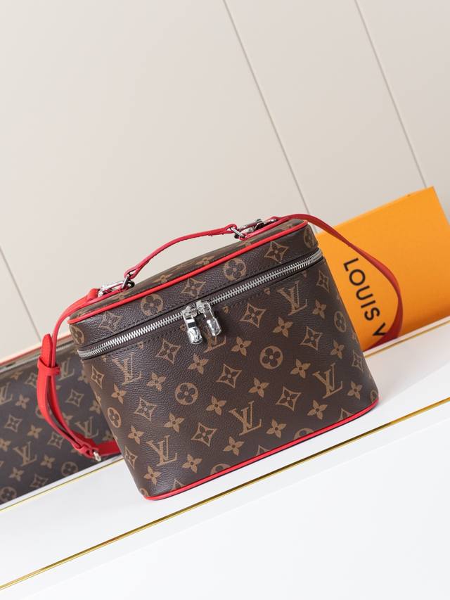 动态163C01芯片 M12671 红 顶级原单 独家背景实拍 本款 Nice Bb 化妆包取材 Monogram Macassar 帆布,以优雅笔触致意 Ni 动态163C01芯片 M12671 红 顶级原单 独家背景实拍 本款 Nice Bb 化妆包取材 Monogram Macassar 帆布,以优雅笔触致意 Ni