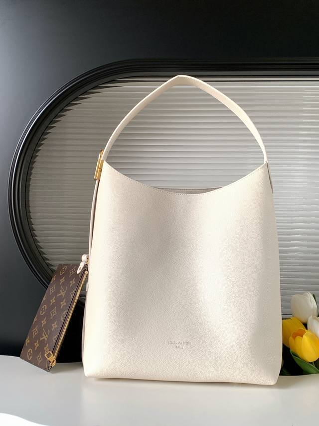 动态变码芯片 顶级原单加强版 Low Key Hobo 中号手袋 M24856 黑色 M24974 棕色 M25022 白色 以柔软牛皮革勾勒简雅线条，搭配绒面