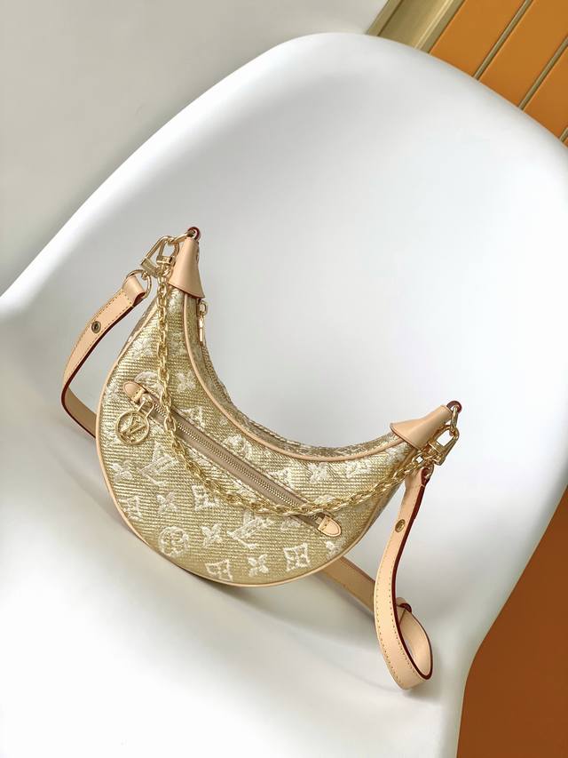 m22928 顶级原单 本款 Loop 法棍包以 Monoglam 提花帆布塑造时尚玲珑构型,精致链条与前袋 Lv Circle 标识拉链头传递魅力风范。包身涂 m22928 顶级原单 本款 Loop 法棍包以 Monoglam 提花帆布塑造时尚玲珑构型,精致链条与前袋 Lv Circle 标识拉链头传递魅力风范。包身涂