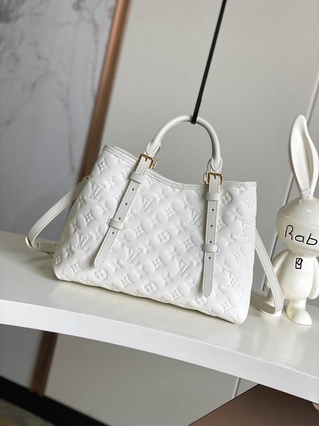 出厂价P 海原外单 独实家拍 芯片版 M11393黑 ，杏白本款 Babylone Tote 手袋溯源巴黎 Babylone 潮流社区，选用细腻牛皮革勾勒利落线