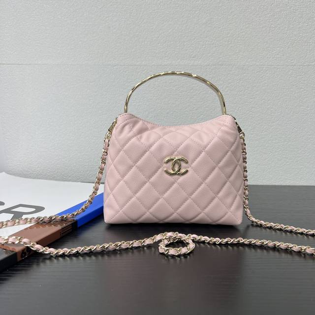 25S新品 球纹牛皮 钢制亮金五金 尺寸:18Cmx13Cmx7Cm 型号:A P5