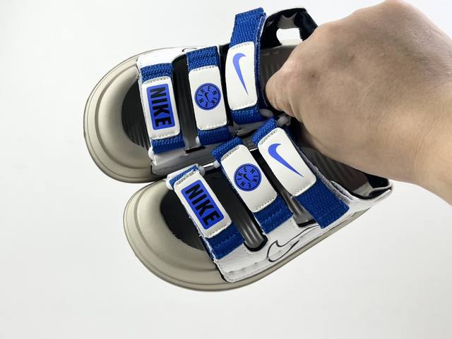 nk 包头三魔术贴儿童凉鞋 Size：26-35码 露趾透气凉鞋，包头护趾设计，超级贴心 三魔术贴设计，方便调节松紧 简约大气Logo，百搭时尚 耐磨防滑Eva