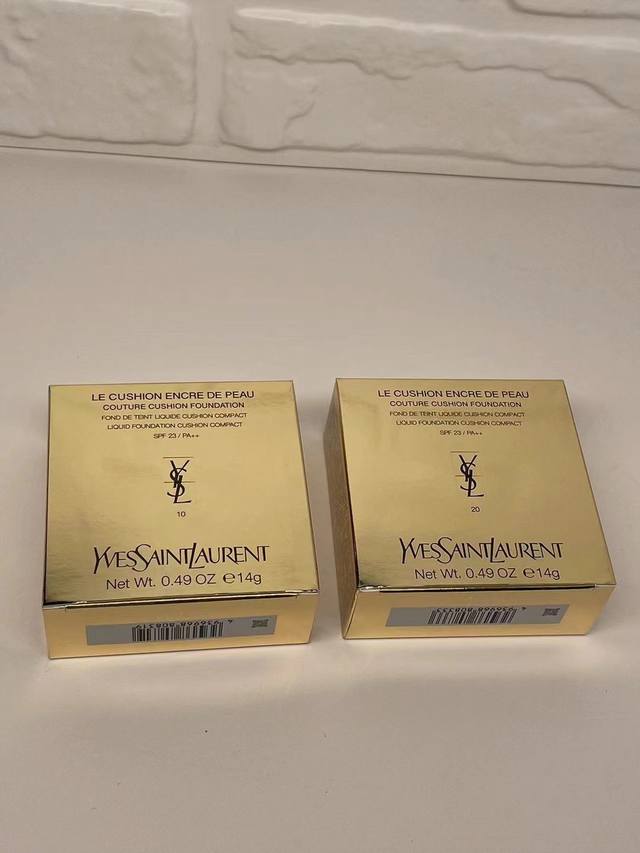 通 可配中文标，细节全对版，味道对香，市面最高版本，非流通普货，正品质量直供，支持对比，明通市场认可版本圣罗兰黑色皮革气垫24款明通版14G！色号：10#，20