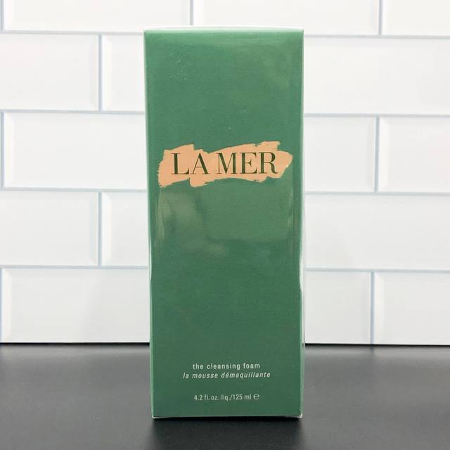 通 可配海免3标+专柜中文标，细节全对版，味道对香，市面最高版本，非流通普货，正品质量直供，支持对比，明通市场认可版本海蓝之谜璀璨净澈洗面奶明通版125Ml！