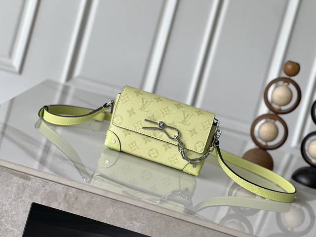 顶级原单M14117 变码芯片版 柠檬黄 男包迷你邮差包 Steamer迷你手袋 本款Steamer迷你手袋取材 Monogram Macassar涂层帆布，为