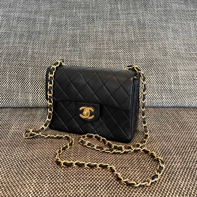 chanel Vintage 中古方胖子 尺寸：17.5Cm