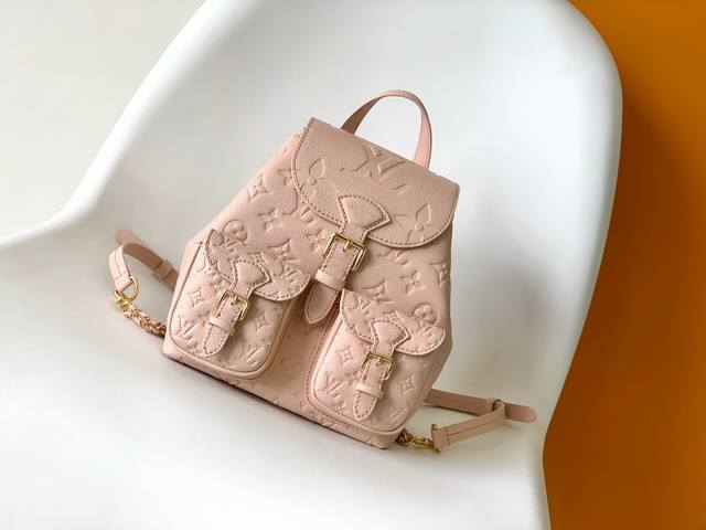 m47072黑色 M47106奶白 M47074粉色 顶级原单本款 Backup 双肩包取材 Monogram Empreinte 牛皮革,低调铺陈 Monog m47072黑色 M47106奶白 M47074粉色 顶级原单本款 Backup 双肩包取材 Monogram Empreinte 牛皮革,低调铺陈 Monog