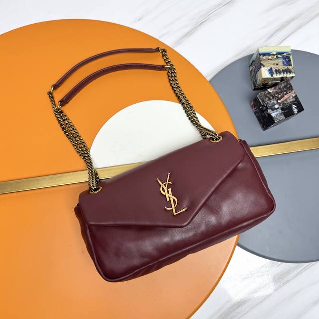 原厂皮 精品专供羊皮 金扣 Calypso_小羊皮链条包 进口意大利小羊皮制作，手感柔软细腻，经典的Y家Logo、链条及扣眼五金均采用巴金哑光五金，包袋开口处折