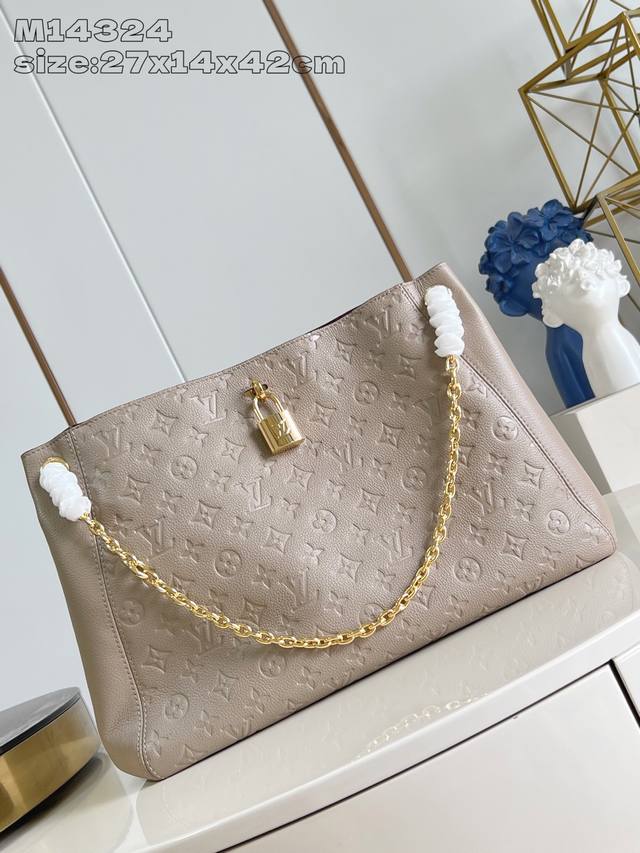 顶级原单复刻M14324灰 本款 Anytime 中号手袋回溯诞生于 1988 年的典藏 Promenade 手袋，成就日常通勤和周末出游佳选。Monogram