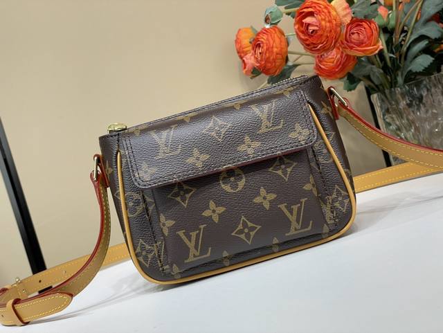 顶级原单复刻独家实拍 中古绝版豆腐包 M51165 老花 黄皮 经典永不过时 超级好看 百搭 能装 苹果Puls轻松容纳 不挑季节 不挑衣服的百搭单品 赶紧收藏