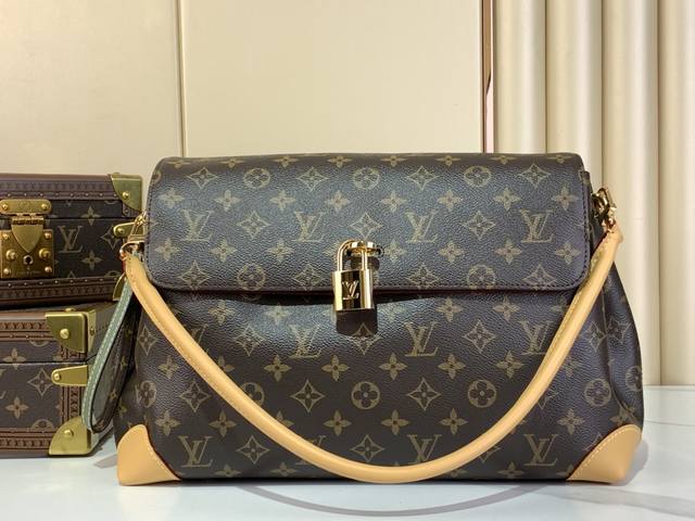 顶级原单复刻独家实拍 Hide Away 中号手袋 M14473 hide Away 手袋取材 Monogram 涂层帆布 将利落线条与品牌传统元素融为一体 打