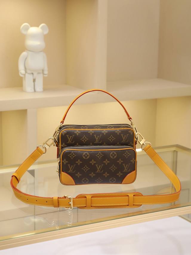 顶级原单变码芯片版 M14016 nil 手袋时尚小巧 属于 Monogram Archive 系列 以 Monogram 涂层帆布制作包身 并饰以牛皮革镶边