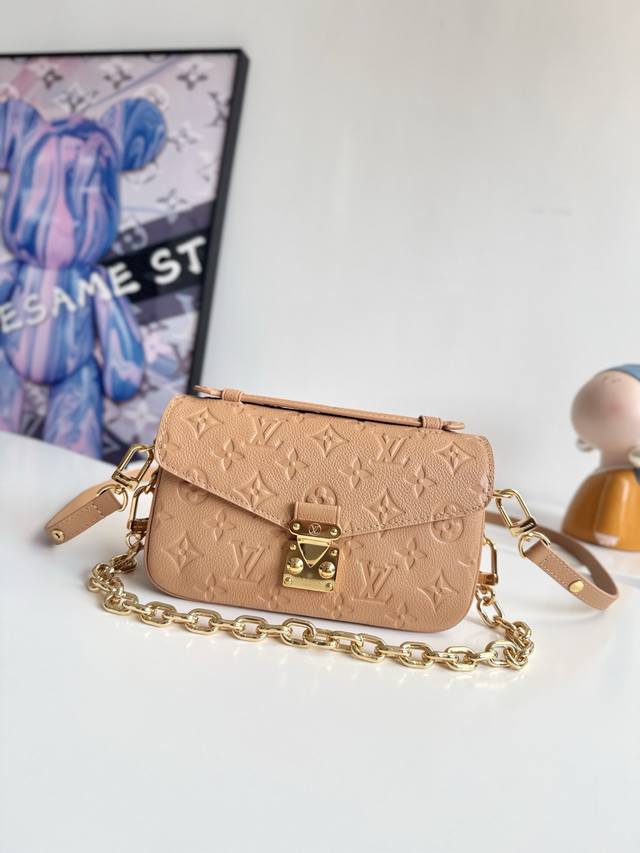 动态芯片配专柜包装 海外原单M14322独家实拍 本款 pochette M Tis East West 手袋身披Epi 皮革亮相 Monogram Empre