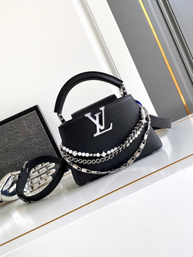 动态芯片 特级专供代购 M11908黑 详细特征:21X14X8厘米 长度 X 高 X 宽