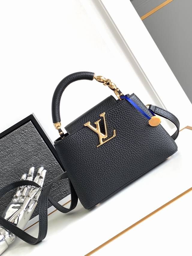 动态芯片款 特级原厂 专供代购 M23943黑 详细特征:21X14X8厘米 长度 X 高 X 宽