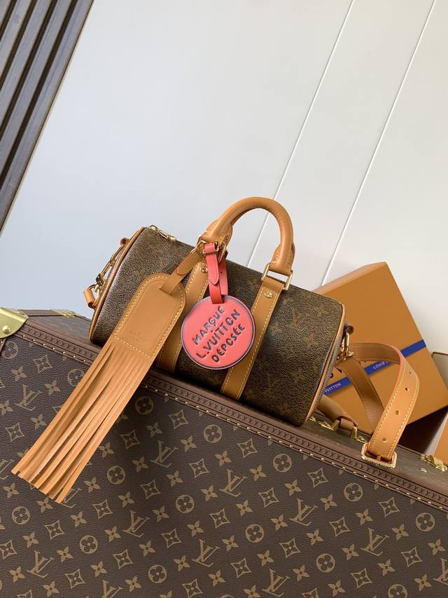 M11542新款 顶级原单 变码芯片163C Keepall Bandouli Re 25 手袋汲取西部灵感 以 pharrell Williams 的新式 M